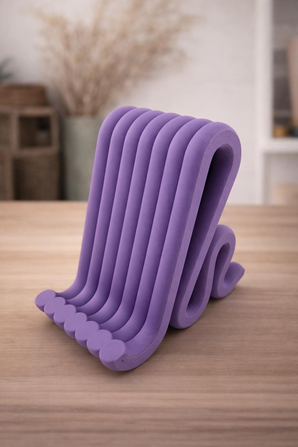 Modern Phone Stand: Minimalist Desk & Nightstand Smartphone Holder